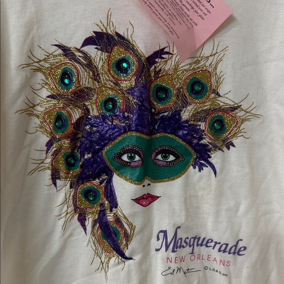 Gildan Cream Masquerade Graphic Tee 1990’s nwt - Picture 2 of 5